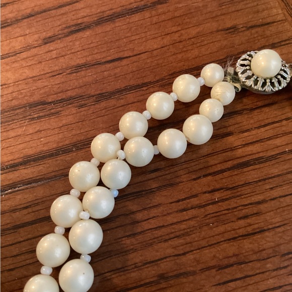 Vintage Two Strand Pearl Necklace - Picture 10 of 14
